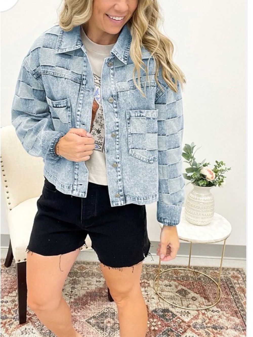 ee:some NEW Acid Washed Blue Woven or Patchwork Denim Jacket
Cropped Versatile - Picture 7 of 8